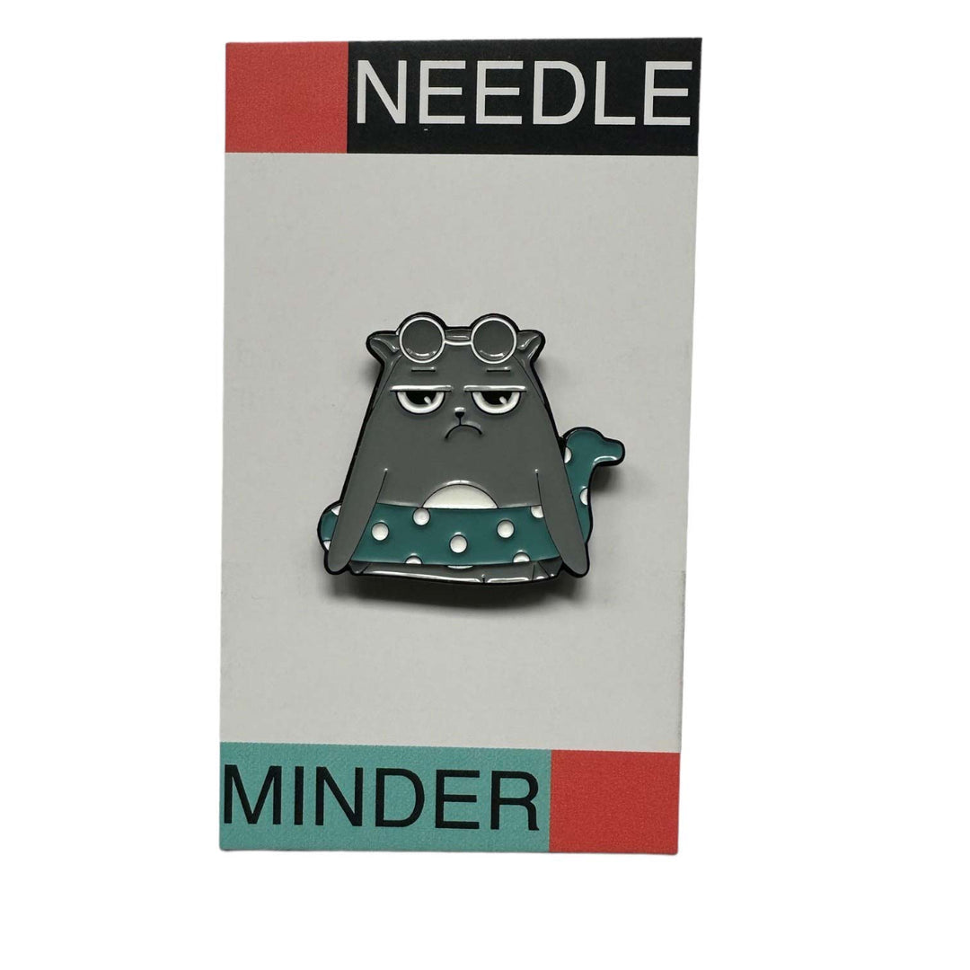 Grumpy Cat Loves Summer Needle Minder