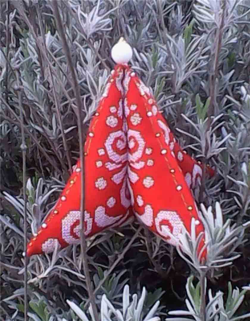 Image of Mon Petit Sapin (My Little Christmas Tree) stitched and completed