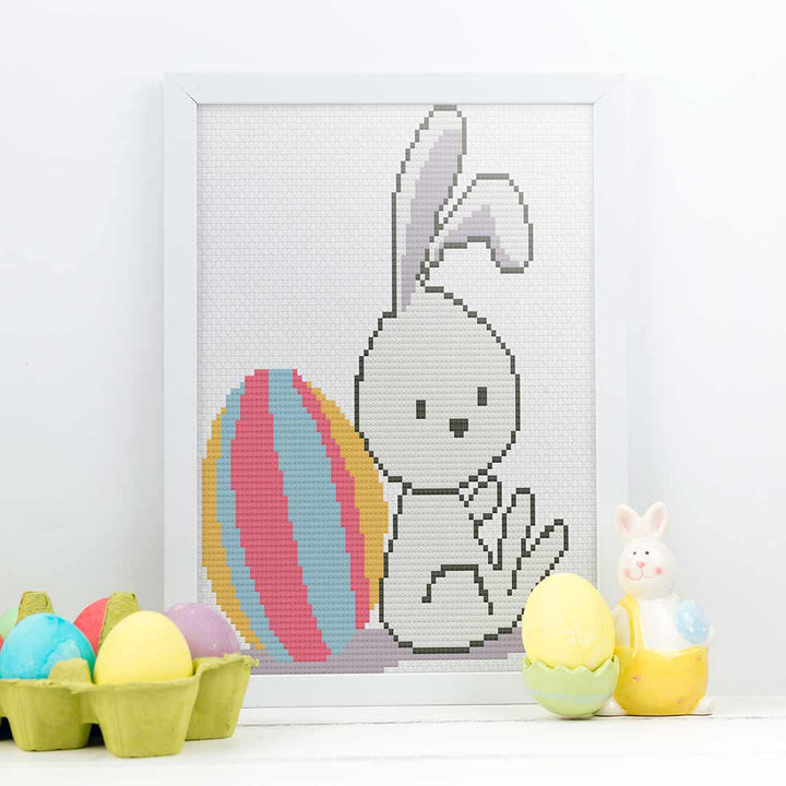 stitched-and-frame-view-eggs-and-bunnies-set